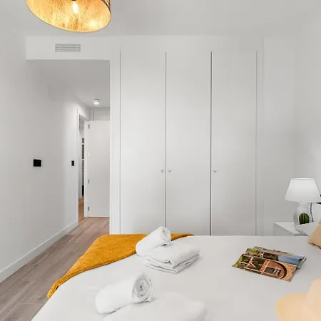 Prestige - Plusholidays Apartman